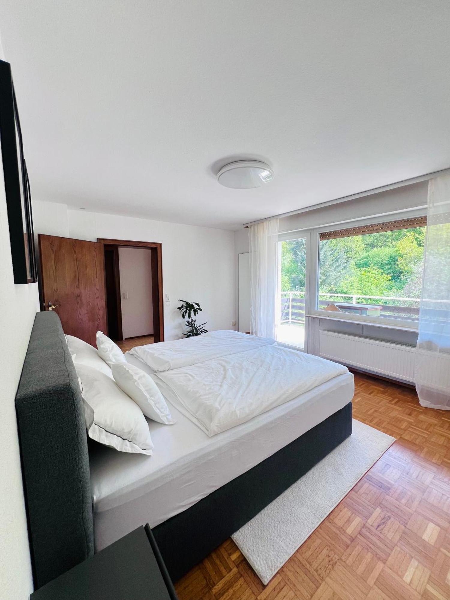 Privates Ferienhaus Mit Pool & Whirlpool Zentral In באד דירקהיים מראה חיצוני תמונה